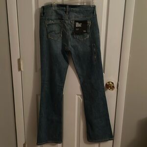 SILVER JEANS